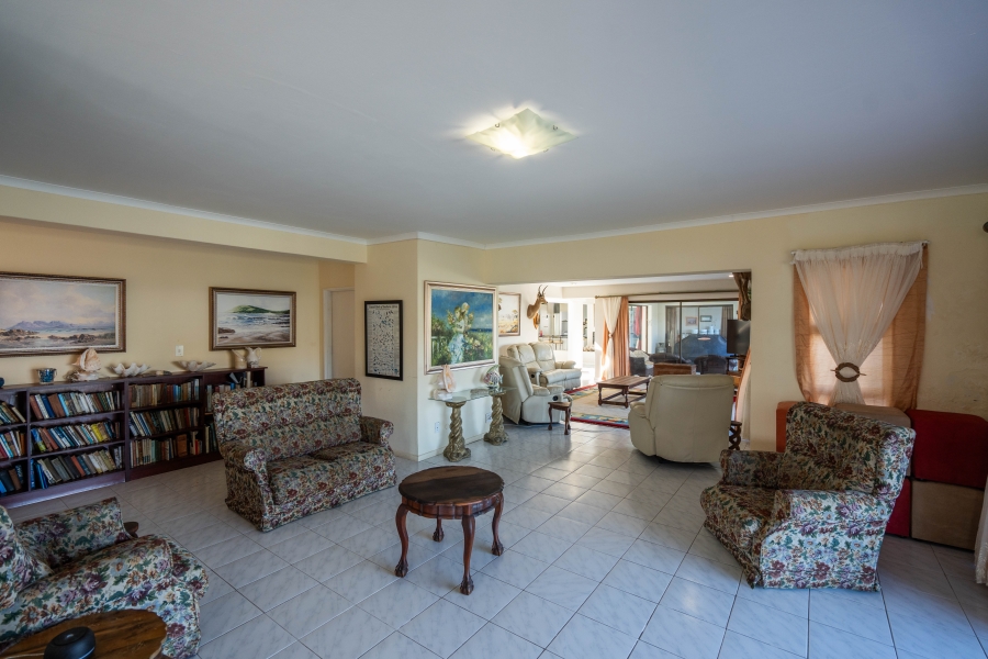 7 Bedroom Property for Sale in Royal Alfred Marina Eastern Cape